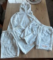 Champion Set 1 Hoodie und 2 Shorts Gr. M Camouflage Niedersachsen - Dornum Vorschau