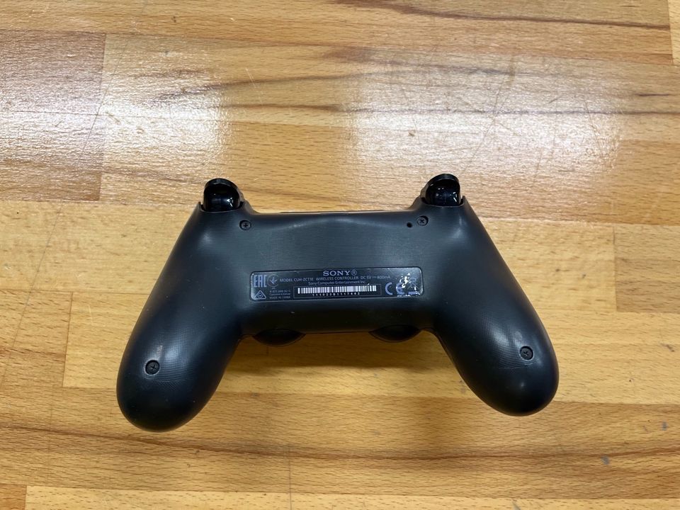 PlayStation 4 PS4 Controller in Wolfsburg