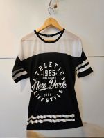 Schwarzes stylisches T-shirt Nordrhein-Westfalen - Wesseling Vorschau