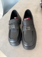 Tommy Hilfiger Schuhe Gr.38 Leder neu mit Etikett Nordrhein-Westfalen - Krefeld Vorschau