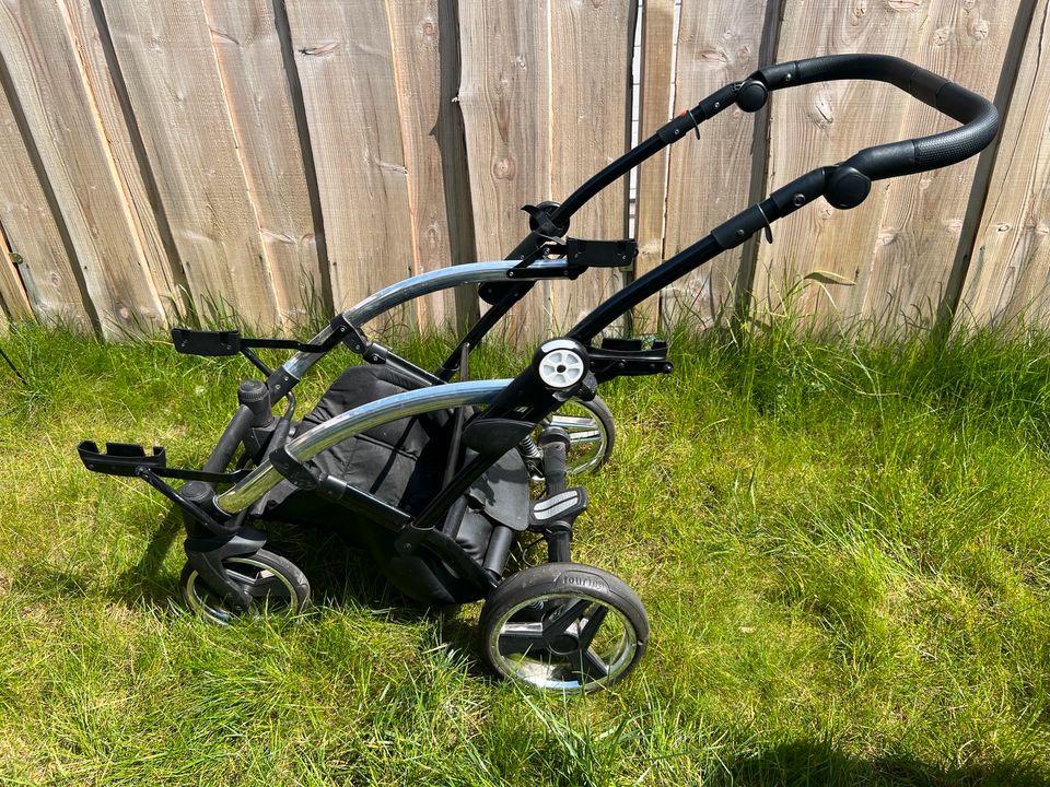 Zwillings Kinderwagen Junama in Marl