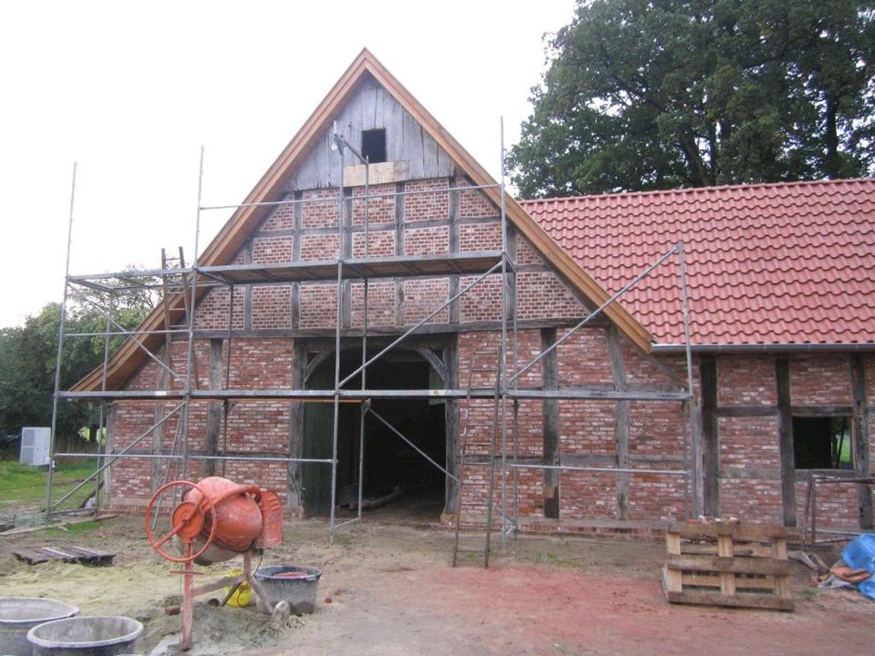 Umbauarbeiten, Fachwerk ausmauern in Löningen