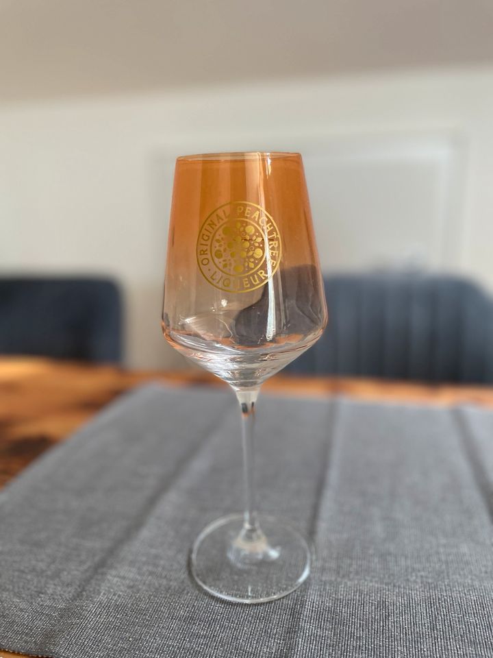 Neues Cocktailglas Peachtree in Traunstein