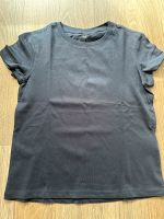 H&M Uni Shirt 110/116 Dunkelblau NEU Niedersachsen - Bad Pyrmont Vorschau