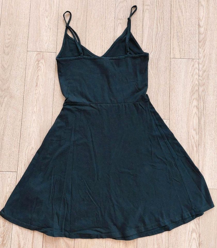 H&M Trägerkleid  Größe XS in Werneck