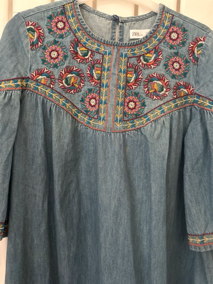 Zara Kleid 11-12j Made in india in Burgthann 