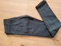 Schwarze Jeans H&M Nordrhein-Westfalen - Warstein Vorschau