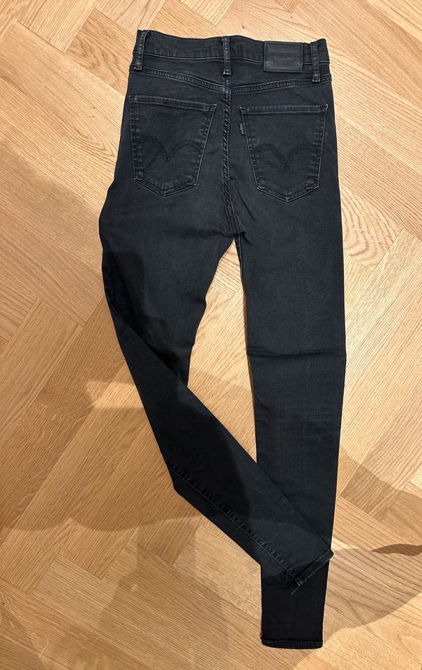 Levi’s Mile High Super Skinny 26/32 in München