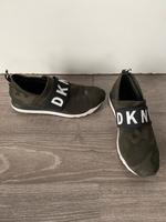 DKNY Sneaker Schuhe Camouflage Khaki Gr. 40,5 Nordrhein-Westfalen - Hamm Vorschau