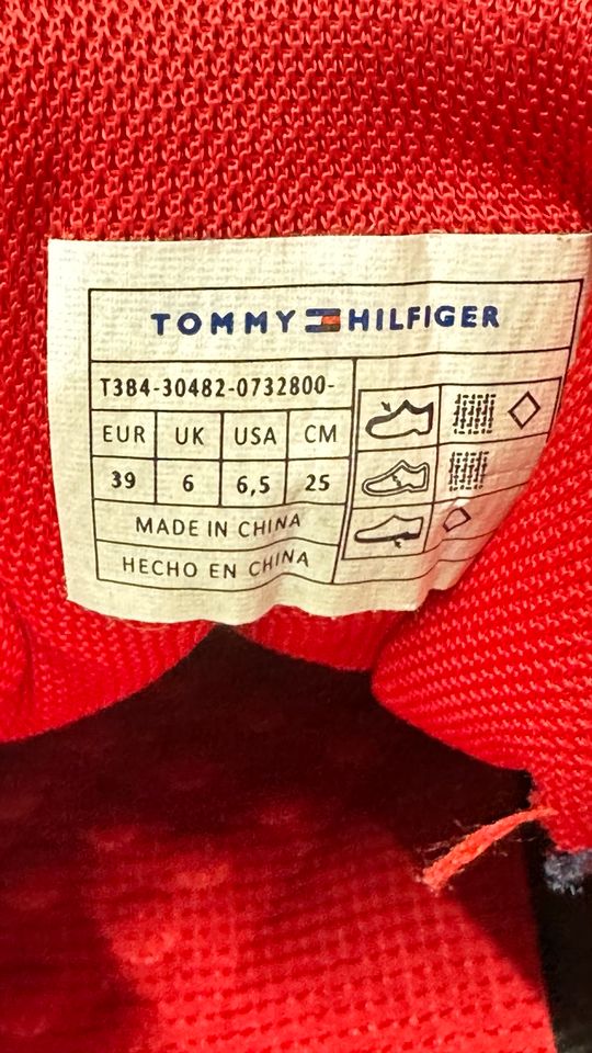 Sneaker Tommy Hilfiger in Bad Vilbel