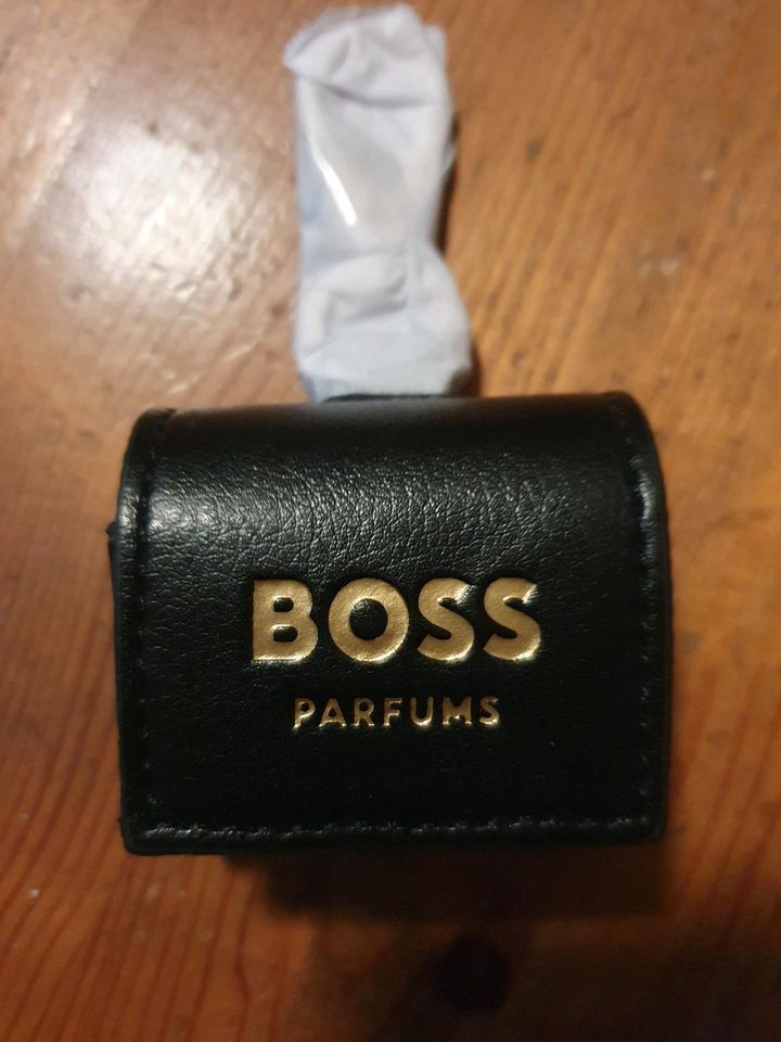 Hugo Boss Earphone Case ( Headset ) in Aldenhoven