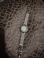 Neu elegant Damen Armbanduhr voller Kristall Diamanten Luxus Look Hessen - Idstein Vorschau