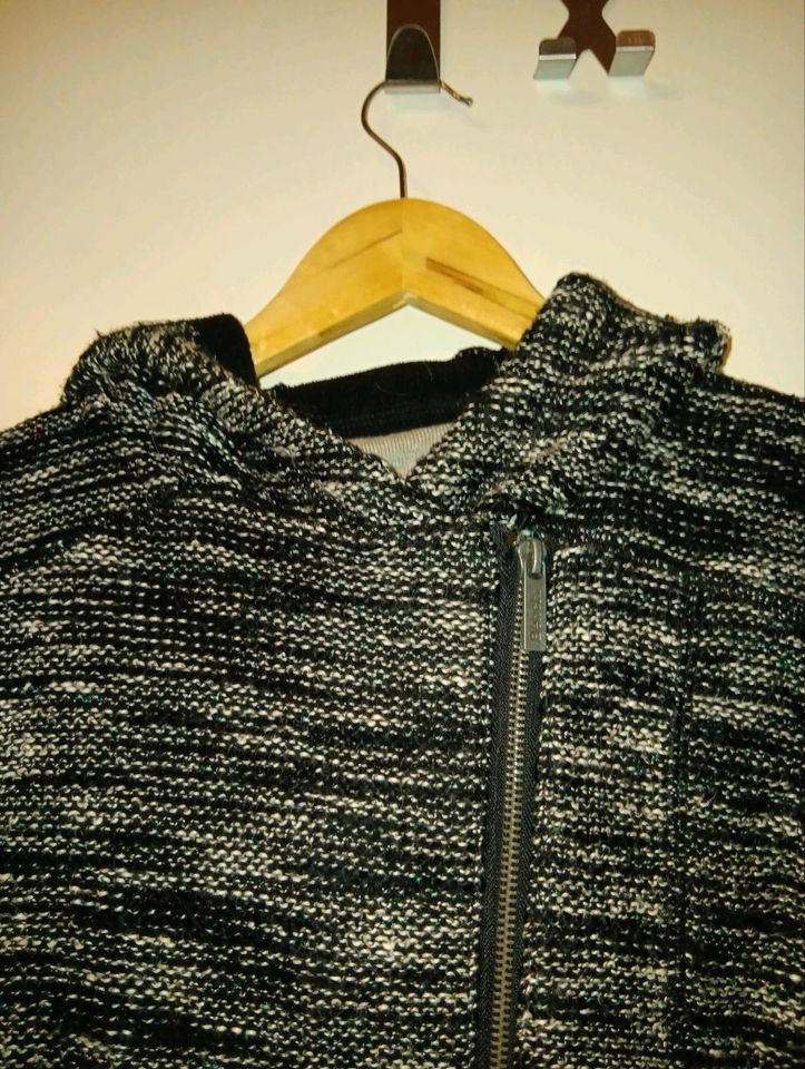 Lange Kapuzenjacke Bench Damen Gr. M innen Fleece in Schwerin