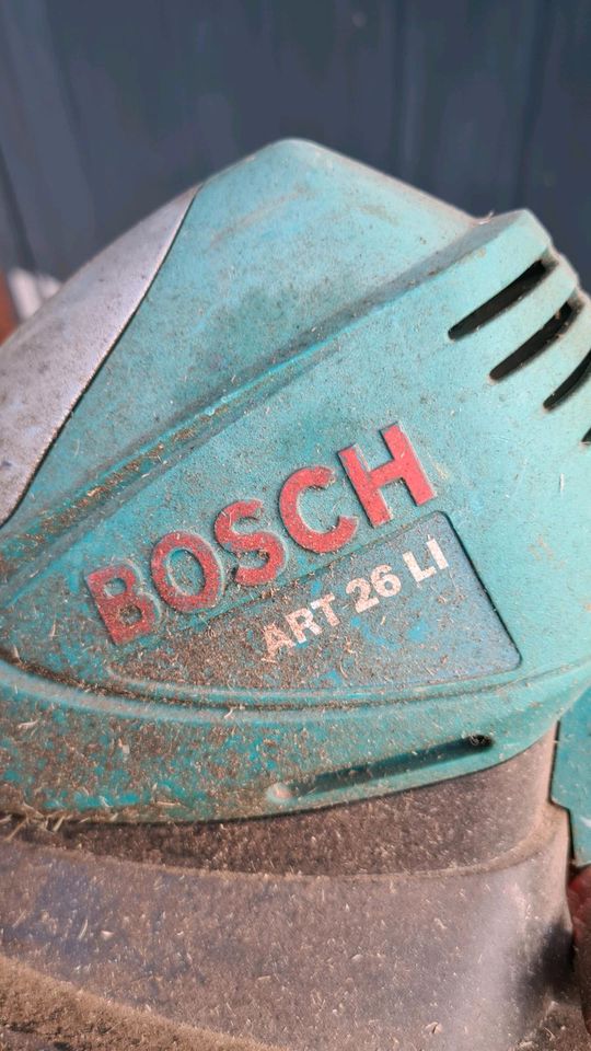 Bosch Art 26 Li gebraucht Rasentrimmer in Geroldshausen