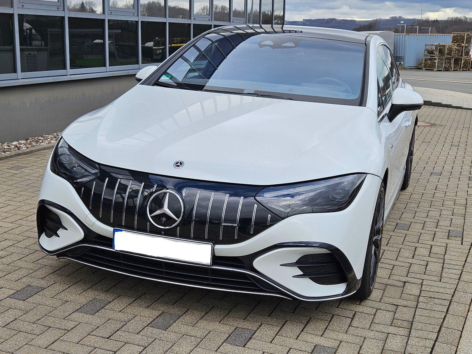 Abbildung des Autos Mercedes-Benz EQE Merced…