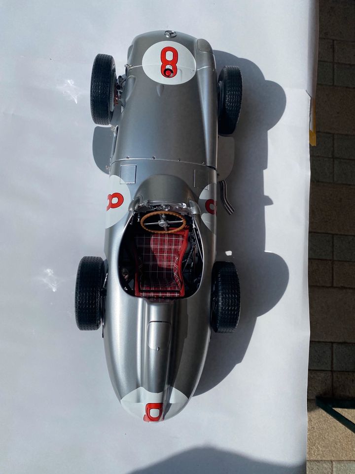 2X W196 MB Maßstab 1:8 IXO Fangio in Schwanau
