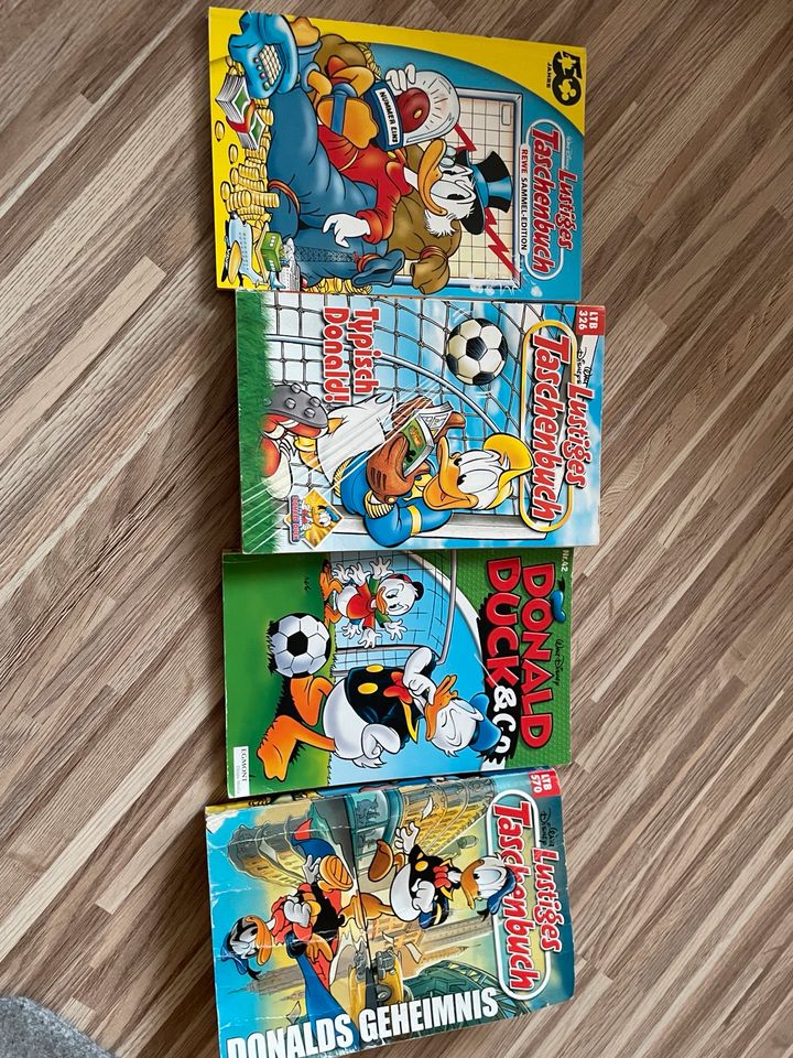 Comic lustige Taschenbücher Hefte Donald duck in Büren