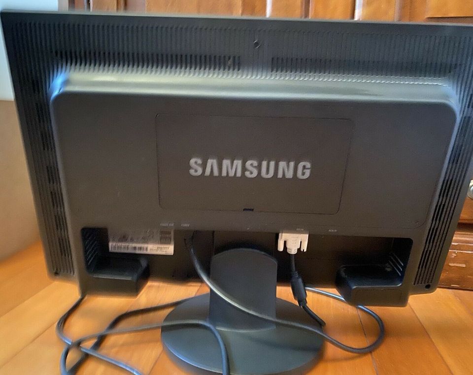 Samsung Monitor 2494LW, KI24WS, 24 Zoll, einwandfrei in Berlin