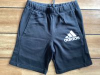 Adidas Sweat-Shorts, Gr 152 Niedersachsen - Hagen Vorschau