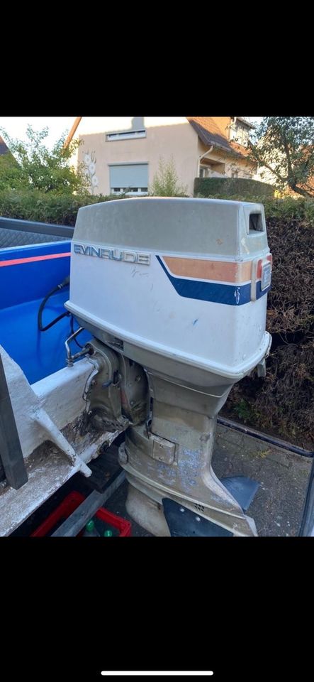 Motorboot mit 70 PS Außenborder und Trailer in Hessisch Oldendorf