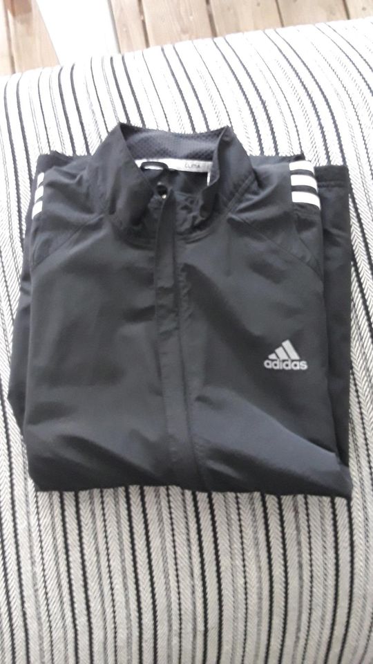 Adidas Trainingsjacke, Größe  L, Clima 365, schwarz in Landsberg (Lech)