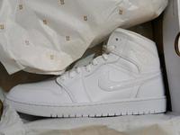 Nike Air Jordan 1 Mid WMNS Bayern - Regensburg Vorschau