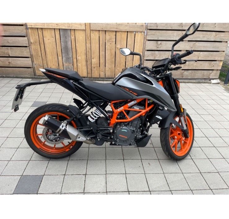 KTM Duke 390 in Oberviechtach