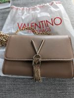 Valentino Tasche Beige mit Goldkette Diva Feldmoching-Hasenbergl - Feldmoching Vorschau