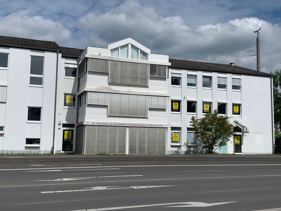 SANKT AUGUSTIN zentr. Lage, Praxis,- Bürofläche mit ca. 180 m² indiv. aufteilbar + ca. 20 m² Archiv in Sankt Augustin