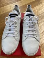 Hugo Boss Sneaker weiß Echtleder Gr. 44 Nordrhein-Westfalen - Kürten Vorschau