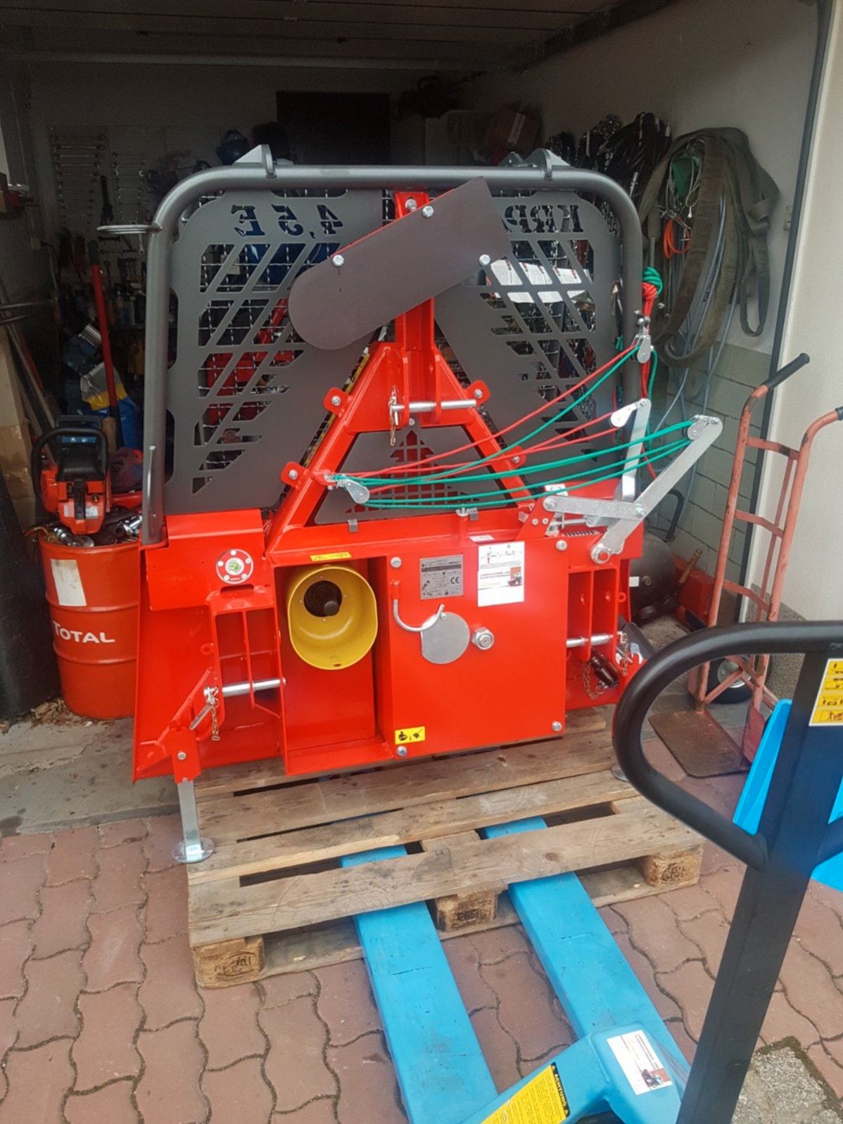 Forstseilwinde 4,5t ,Seilwinde,Traktor,Kleintraktor,Krpan in Sachsen