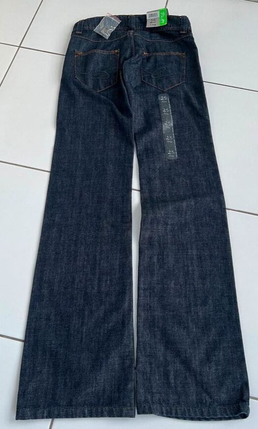 OVP ESPRIT EDC Jeans Hose PLAY Denim 25 long Five-Pocket Bootcut in Stuttgart