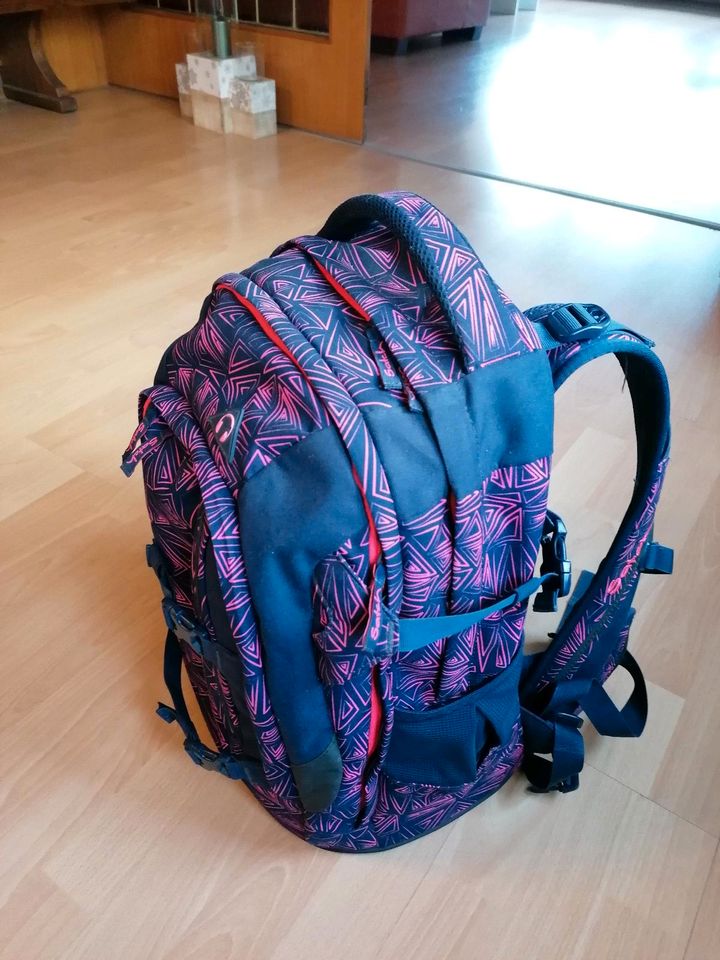 Schulrucksack Satch pink/lila in Steinach Baden