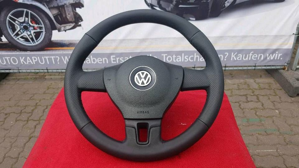VW T5 Facelift Lenkrad Gute Zustand Multivan Carawelle Transporte in Hamburg