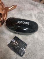 Moschino Brillendose Sonnenbrille Hülle Putztuch schwarz neu Nordrhein-Westfalen - Wickede (Ruhr) Vorschau