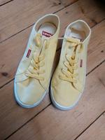 38 Levis Sommer Schuhe gelb  Sneaker Nordvorpommern - Landkreis - Bad Sülze Vorschau