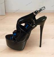 High Heels Sandaletten schwarz Lack Größe 42 Berlin - Hellersdorf Vorschau