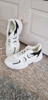 Sportschuhe / Sneaker  Gr. 42 Mecklenburg-Vorpommern - Löcknitz Vorschau