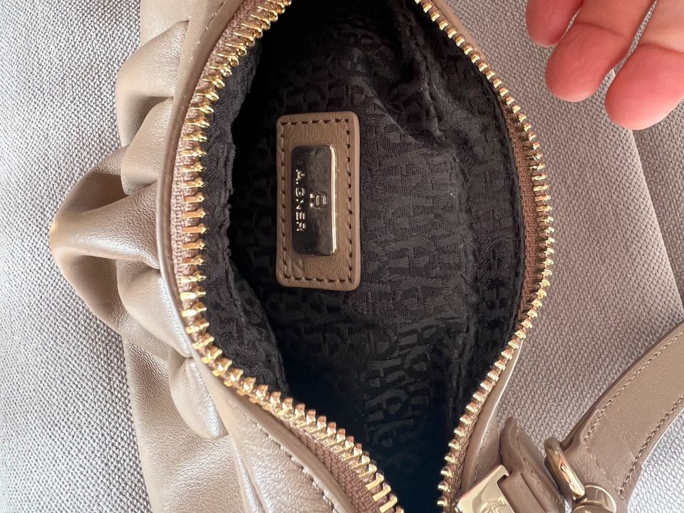 Aigner Handtasche taupe in Königslutter am Elm