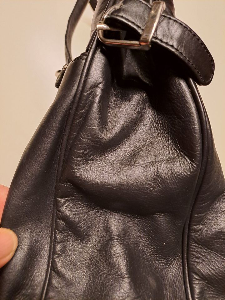 Große Handtasche, schwarz in Oberthulba