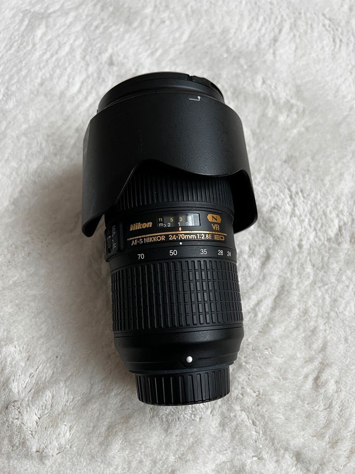 Nikon AF-S Objektiv Nikkor 24-70mm f2.8 E ED VR in Frankfurt am Main