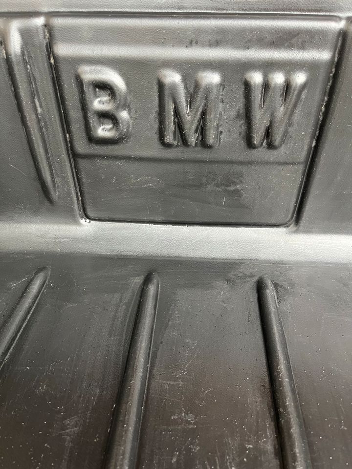 BMW Kofferraumwanne in Unterensingen