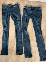 2 schwarze Jeanshosen von Jack & Jones „destroyed“ 30/34 & 31/34 Nordrhein-Westfalen - Grevenbroich Vorschau