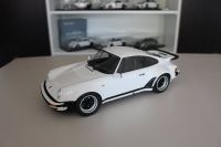 1977 Porsche 911 (930) Turbo weiß 1:12 MiniChamps 1of150 weltweit Baden-Württemberg - Kürnbach Vorschau
