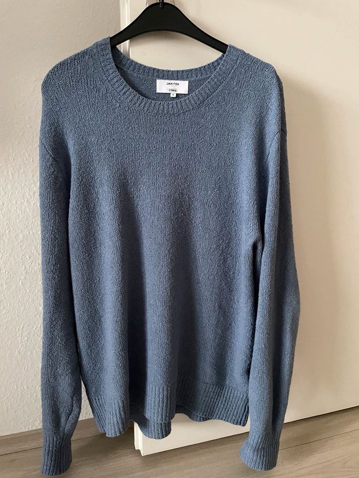 DAN FOX APPAREL Feinstrick Pullover 'Laurenz' Blau Gr. M in Stein