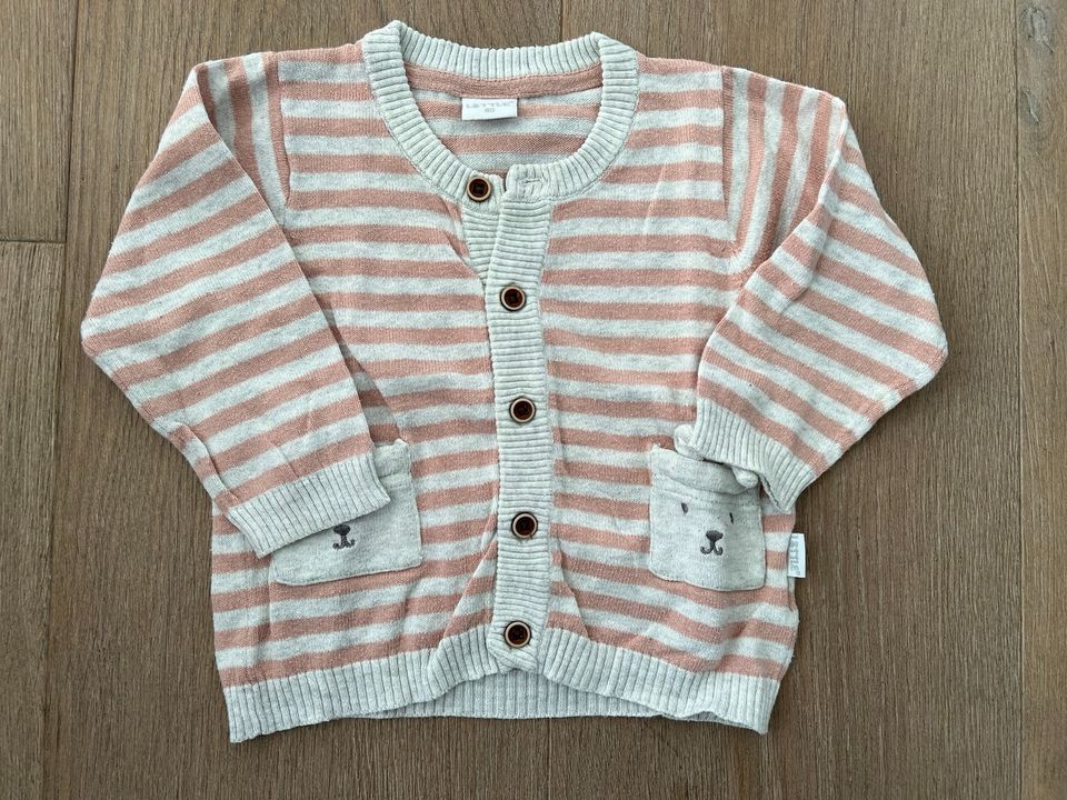 Strickjacke von Little 80 in Wuppertal