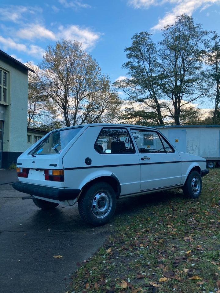 Vw Golf 1 LX 1.1l Tausch in Oranienburg