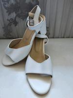 Damen Sommer Schuhe Gr. 39. Leder. Neue. Niedersachsen - Hameln Vorschau