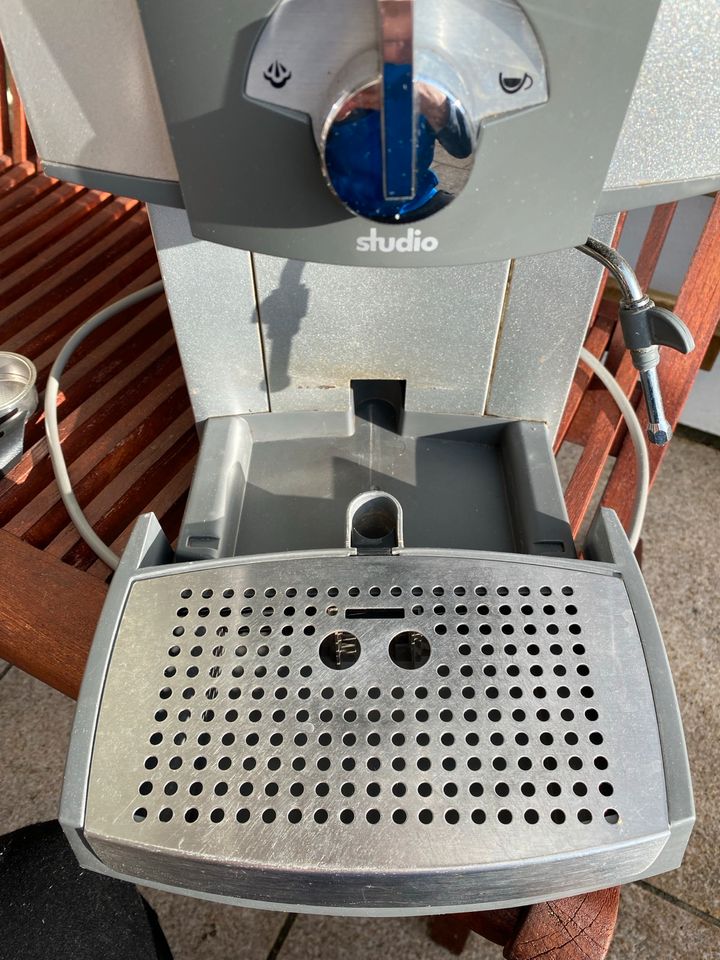 Studio / AEG Espressomaschine Siebträgermaschine Kaffeemaschine in Gröbenzell