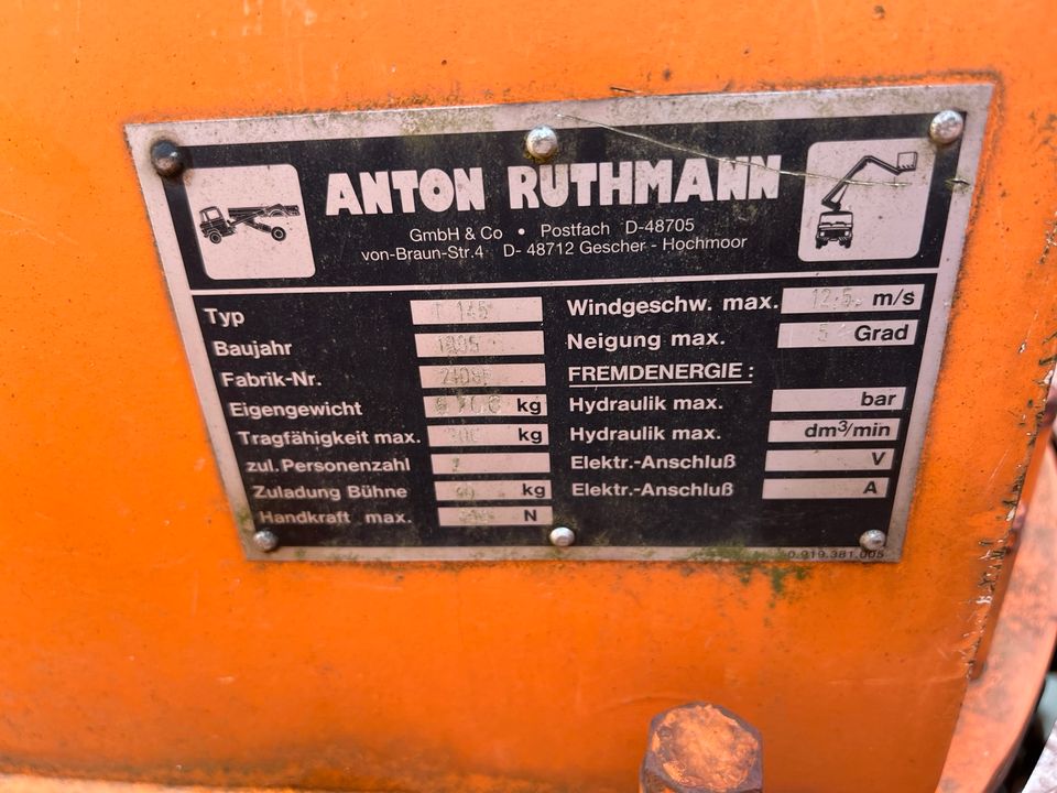 Steiger Ruthmann T 145 auf Mercedes 811 DoKa in Coswig (Anhalt)